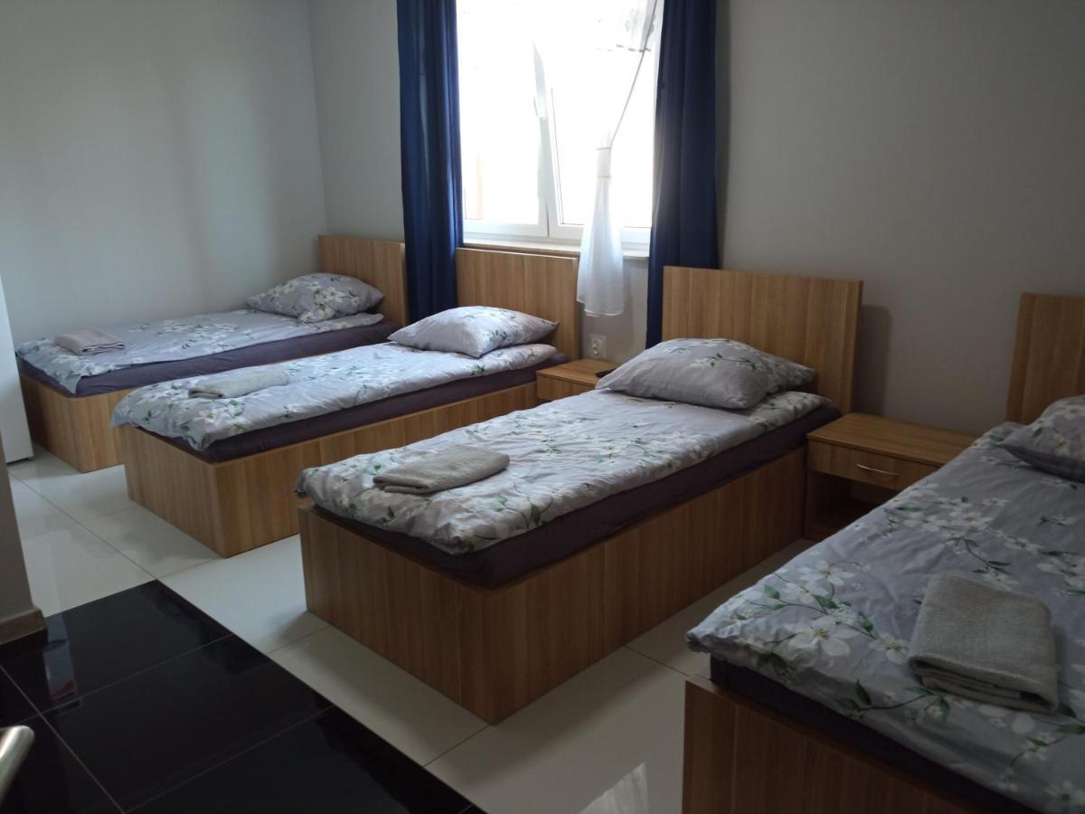 Czerwony Szafir Grodzisk Hostel Grodzisk Mazowiecki Luaran gambar